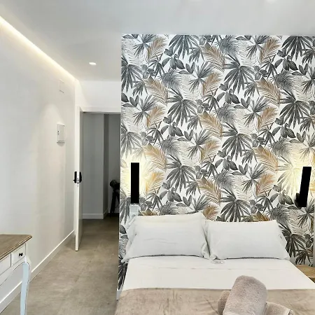 Loft 18 Beachfront Center