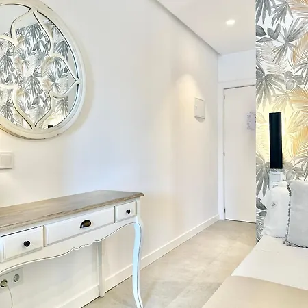 Apartmanhotel Loft 18 Beachfront Center Marbella