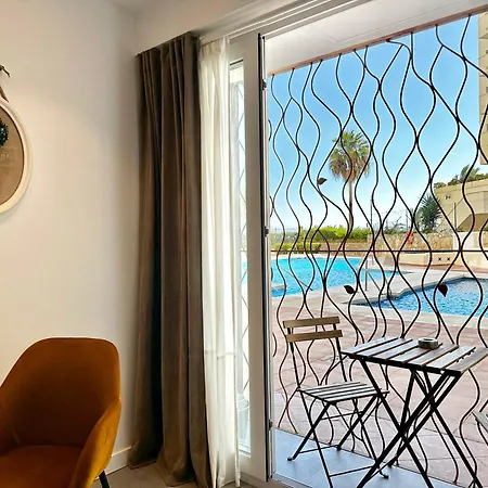 Apartmanhotel Loft 18 Beachfront Center Marbella