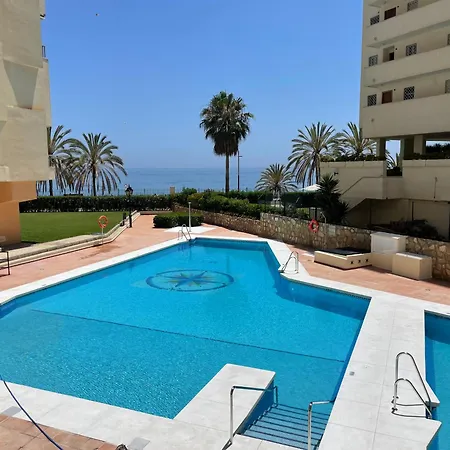 Aparthotel Loft 18 Beachfront Center